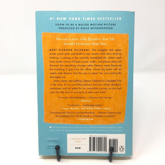Eleanor Oliphant Is Completely Fine by Gail Honeyman Softbound Paperback Book - Picture 2 of 11